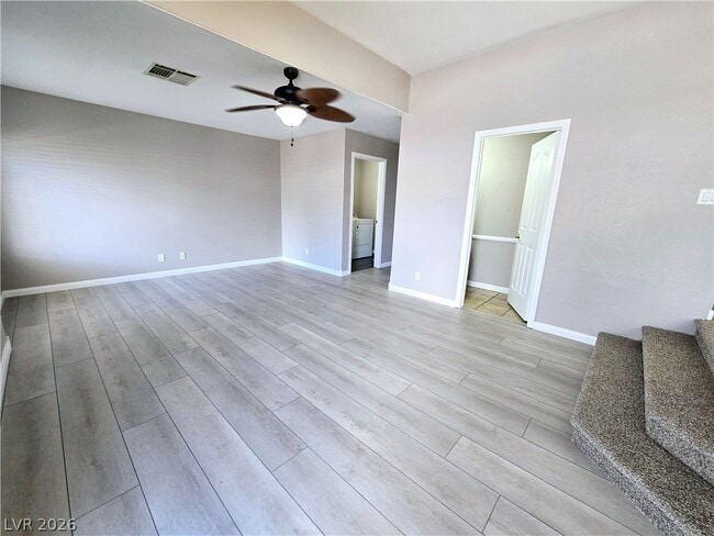 Photo - 3759 Funston Way