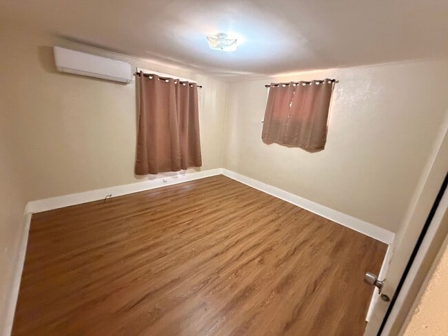 Photo - 625 N 8th #A