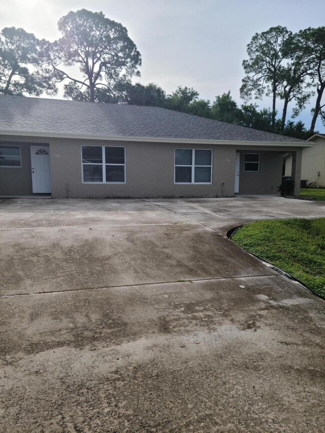 Building Photo - 4480 Timber Ridge Ln Unit 4484