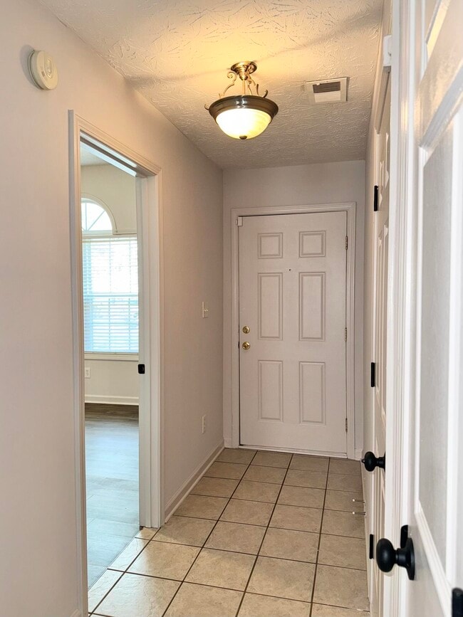 Photo - 2216 Prescott Ln