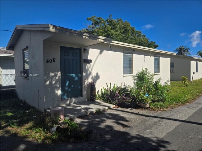 Building Photo - 408 NW 8th St