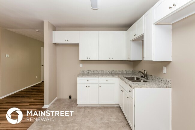 Photo - 5922 Heatherwood Ln