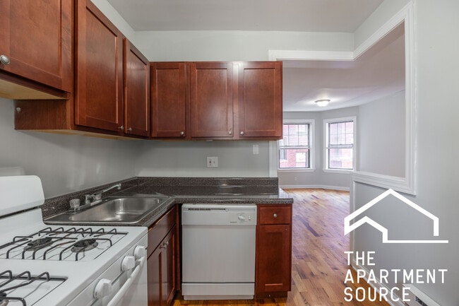 Photo - 4415 N Wolcott Ave Unidad B2