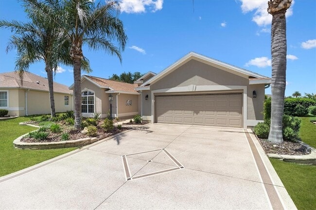 1096 Alcove Loop