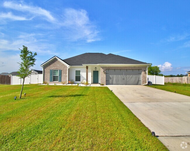 Building Photo - 301 Akins Rnch Rd Rental