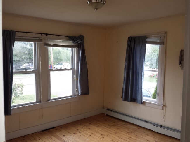 Photo - 67 Lafountain St Unidad 67A