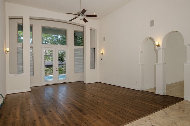 Photo - 46 Caprice Bend Pl