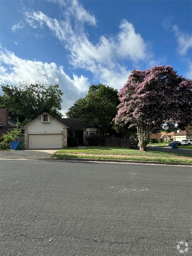 Building Photo - 2111 Castle View Dr Rental