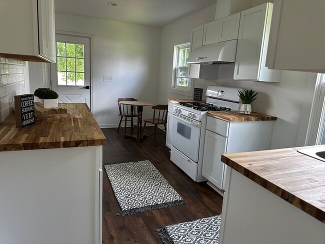 Photo - Cute Bungelow