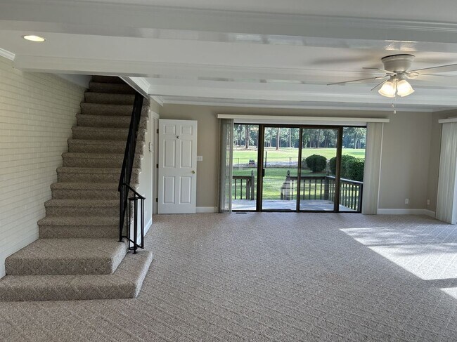 Photo - 358 Country Club Rd