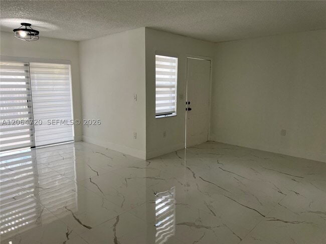 9990 NW 9th St Cir