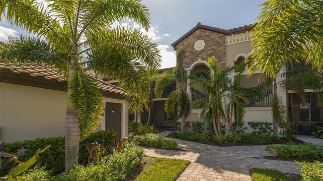 5624 Palmer Cir Unidad 203