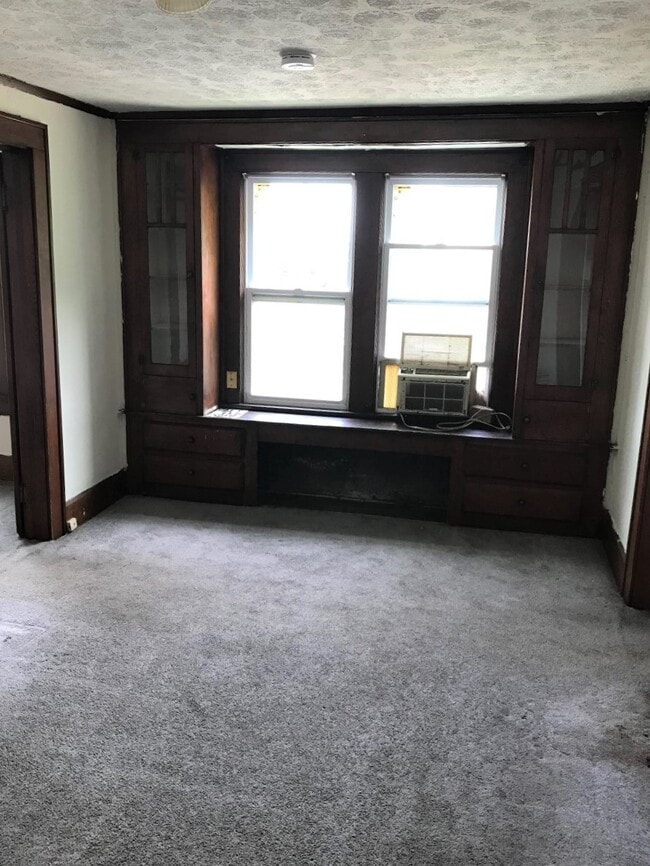 Building Photo - 59 N Arlington St Unit 3 Rental