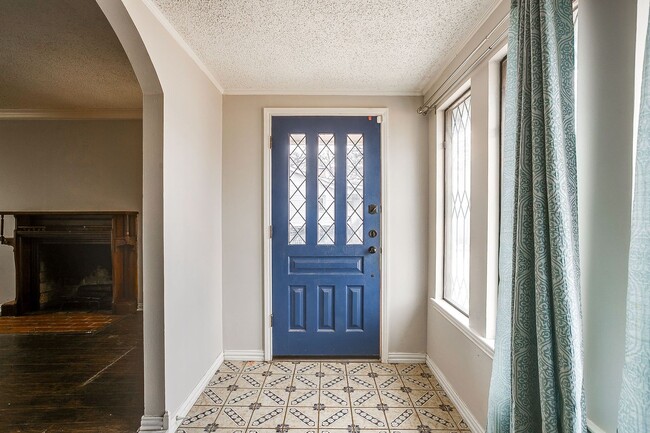 Photo - Amazing Historic 1940's Home in Original Cleburne- 4 Bed- 3 Bath w/ Multiple Living Areas- 76033