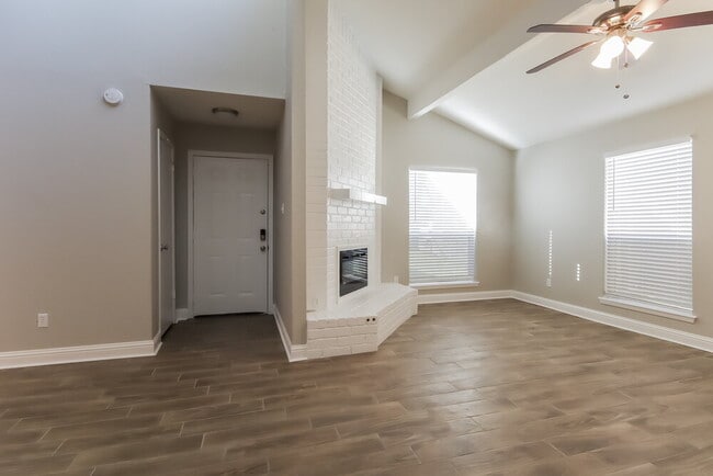 Photo - 4167 Amir St