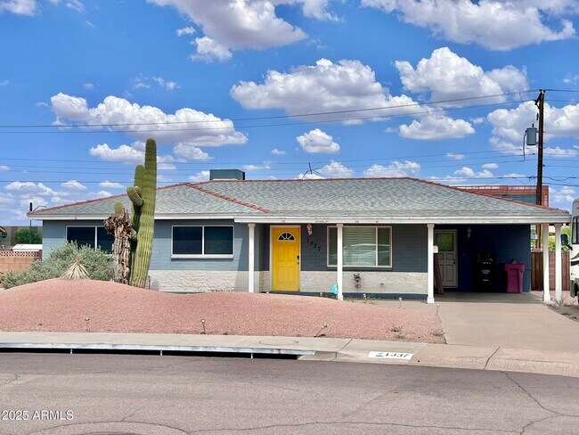 Photo - 1337 N 71st St