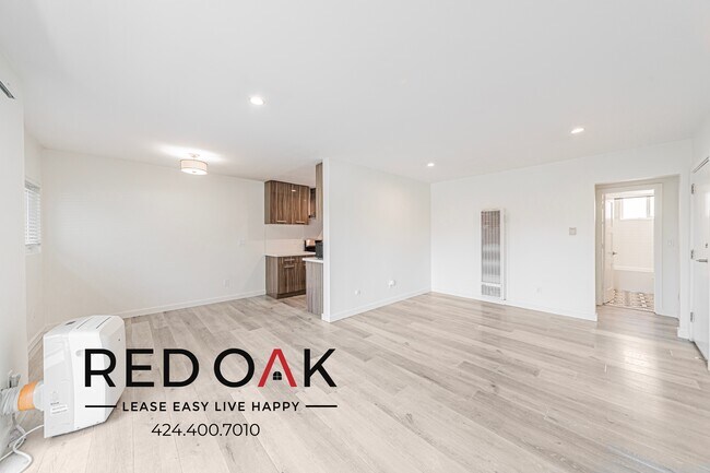 Photo - 254 Normandie Ave Unidad 9