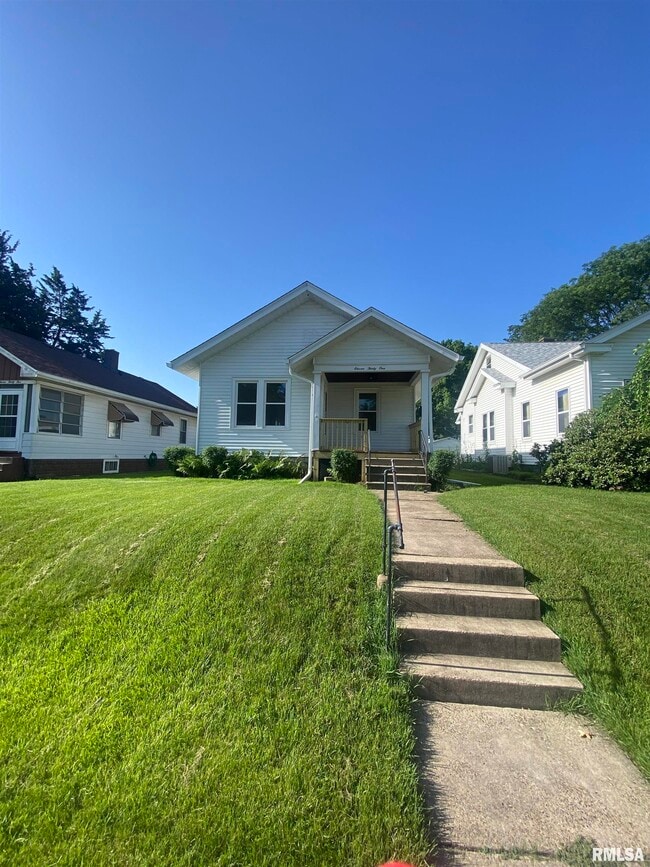 Photo - 1131 E Garfield St