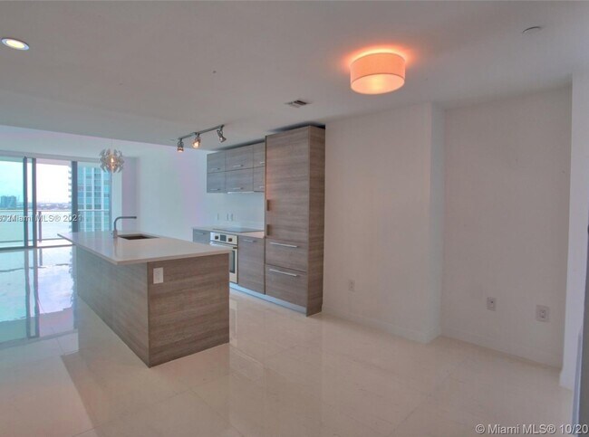 Photo - 650 NE 32nd St Unit 1603