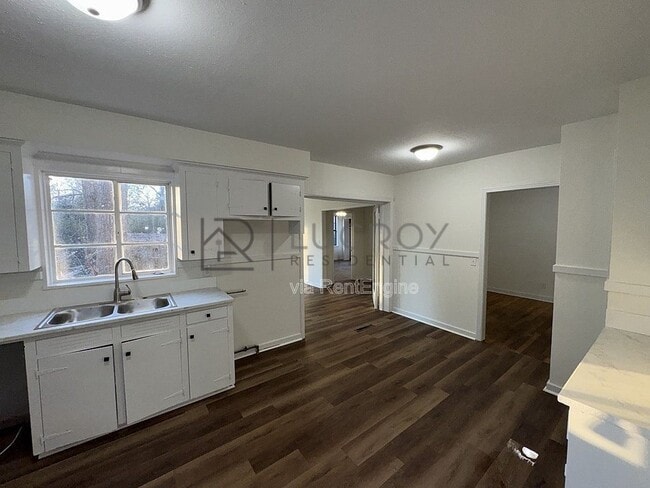 Photo - 3147 Shirley Dr