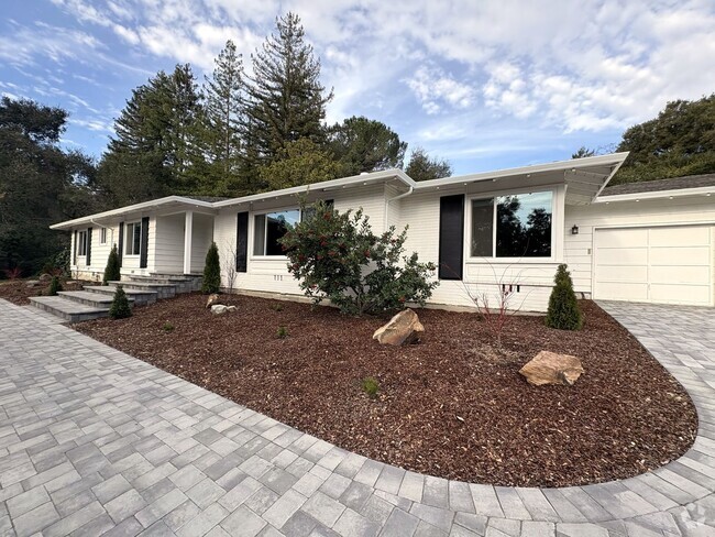 Building Photo - Charming Estate in West Atherton Available... Rental