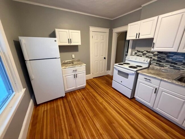 Building Photo - 34 Springside Ave Unit FL 2