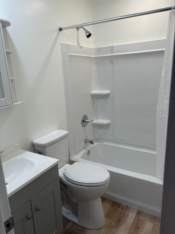 Photo - 43859 Bardmore Way