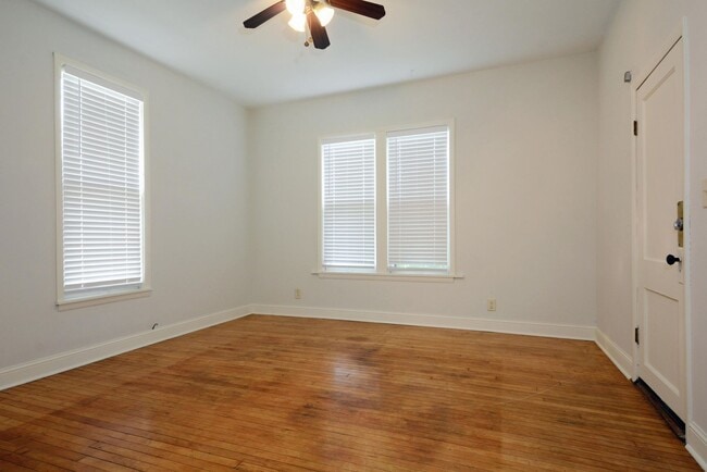 Photo - 920 22nd Ave NE Unit #1