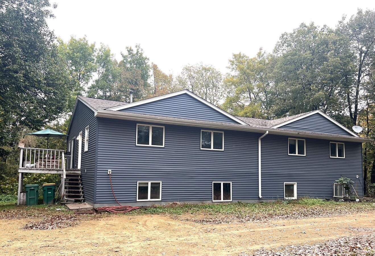 Photo - Welcome to Lyd Townhomes — Your Peaceful R... Unit A