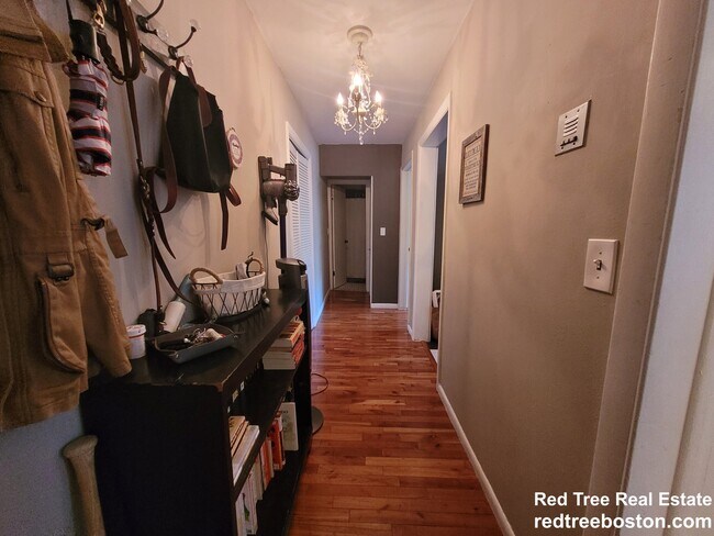 Photo - 1486 Commonwealth Ave