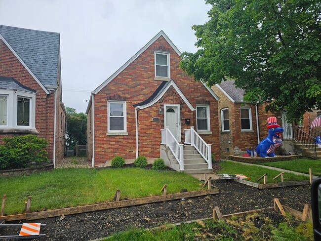 Photo - 3418 N Nordica Ave House