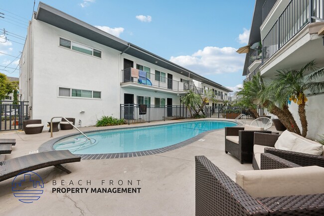 Photo - Newport Terrace Apartments