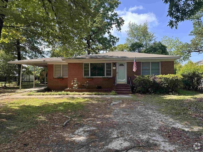 Building Photo - 313 Cherokee Dr Rental