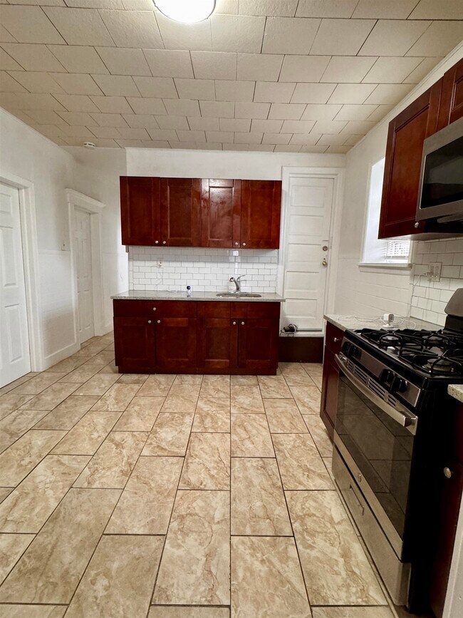 Photo - 181 Princeton Ave