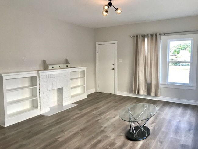 Photo - 1810 2nd St