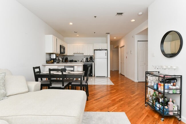 Photo - 112 Clinton St Unit 1