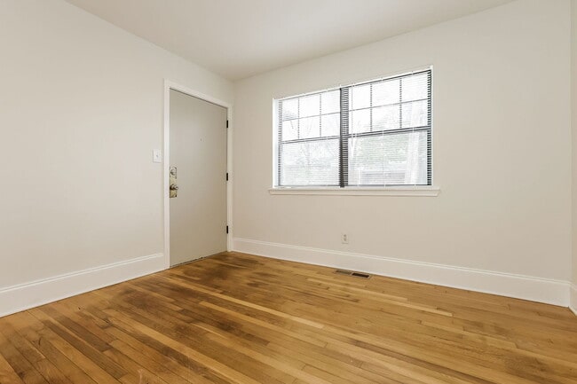 Photo - 755 St Charles Ave NE Unit 9