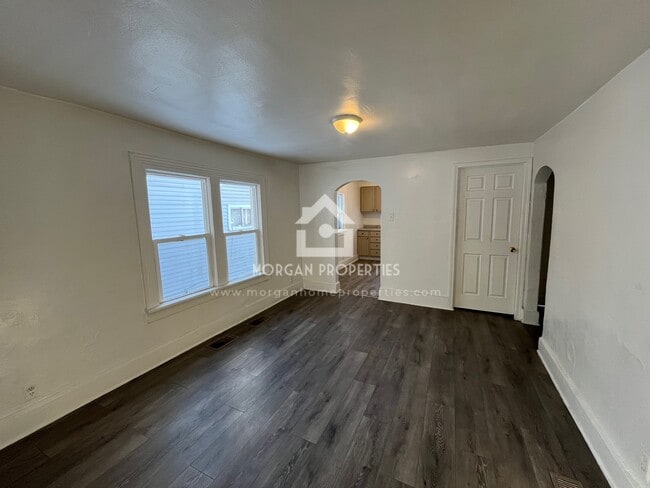 Photo - 1428 W 10th St