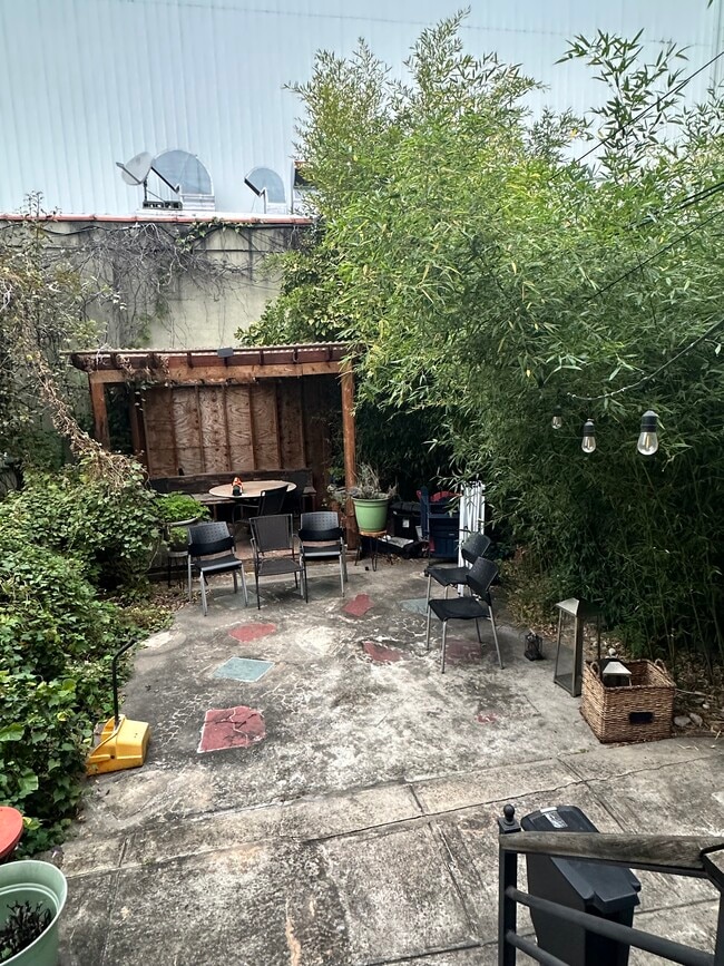 Photo - 183 Sterling St