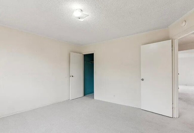 Building Photo - 14923 E 50th Dr Rental