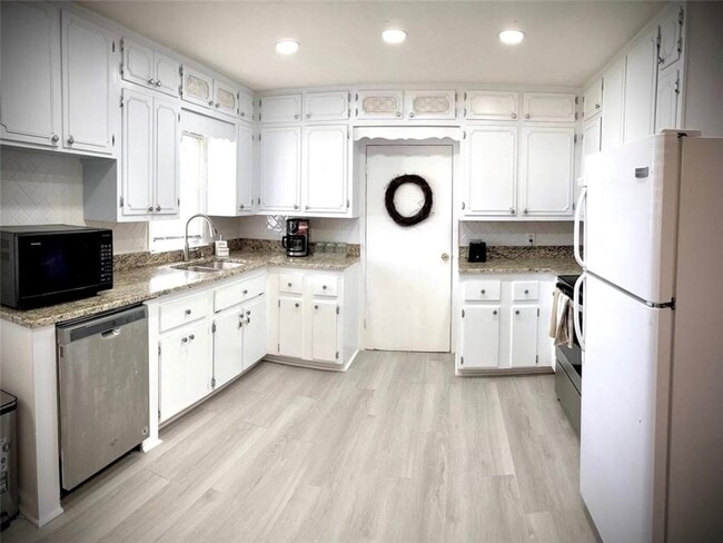 Photo - 513 Arnold Mill Rd