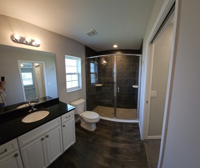 Photo - 8 Hemlock Terrace Pl