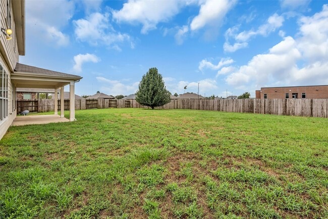 Photo - 20519 Pembridge Grn Dr