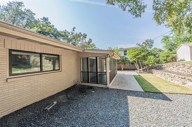 Photo - 1034 Tipperary Dr