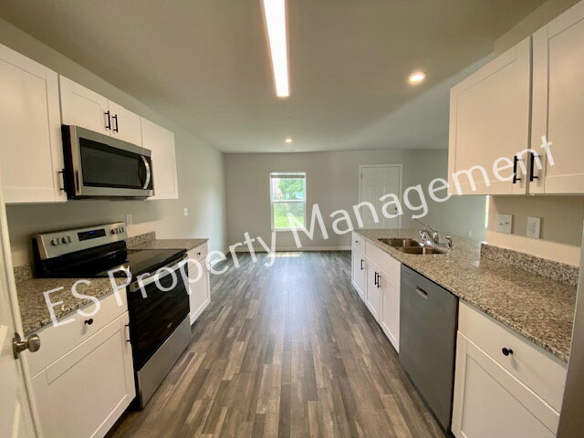 Photo - Lovely 5 Bedroom 3 Bathroom New Build in Muncie!