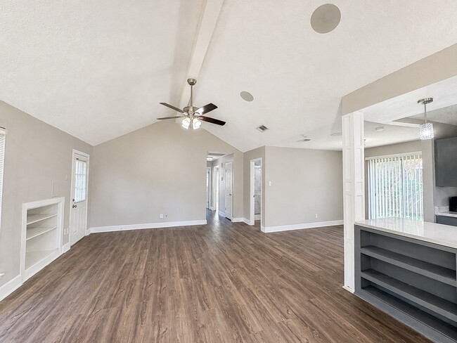 Photo - 10806 Parkland Woods Dr