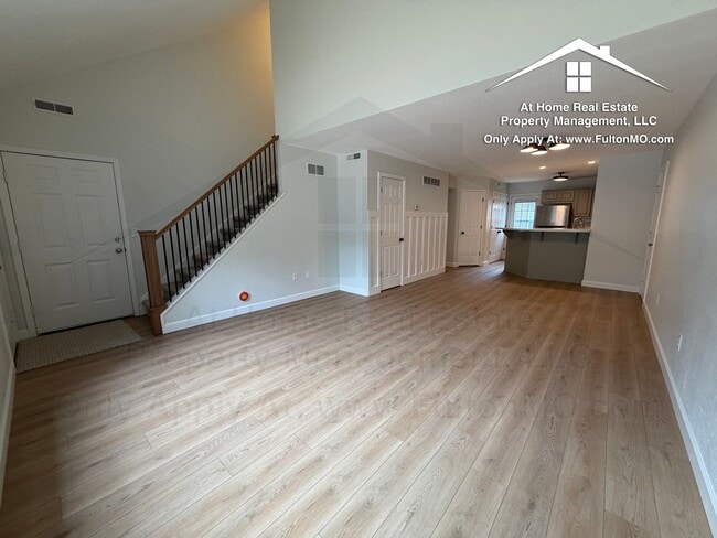 Photo - 1011 Greystone Ct