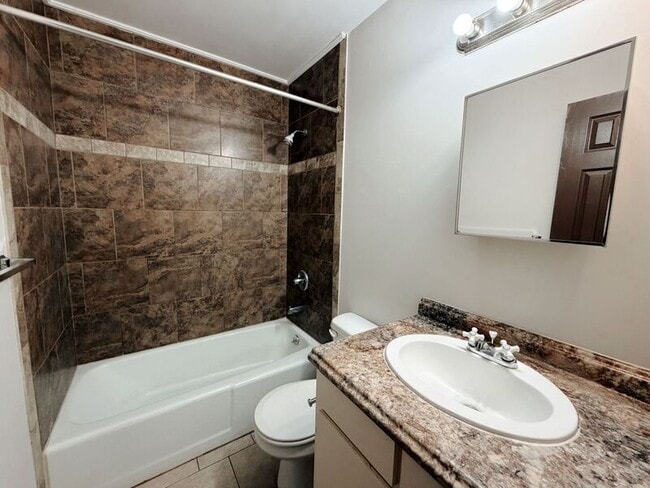 Photo - 155 Sycamore Ln Unit A