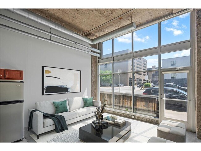 Photo - 521 S 7th St Unidad 116