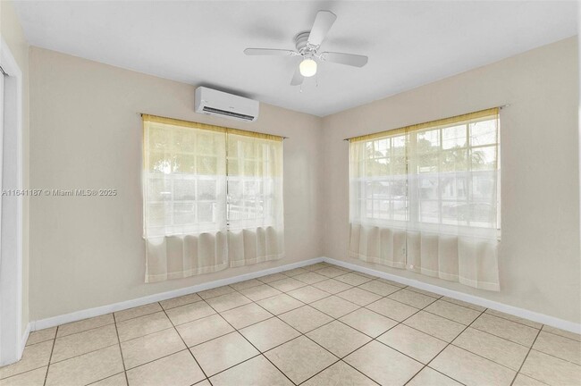 Photo - 555 SW 16th Ave Condo Unit 6